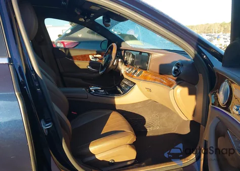 2017 Mercedes-Benz E 300 from USA, damaged, VIN WDDZF4JB4HA238636